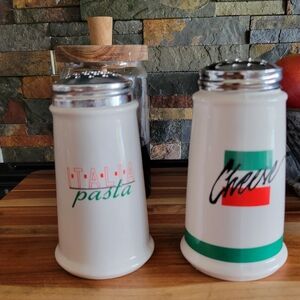 2pc Ceramic Parmesan Cheese Shaker Italian Flag Pizzeria Dispenser White & Pasta